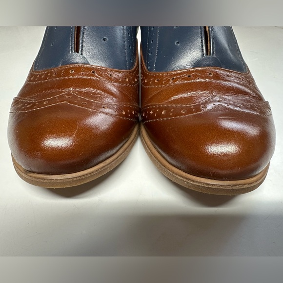 Julia Bo Women’s Brown and Blue Leather Oxford Laceless Shoes Size 36 - Picture 2 of 8